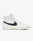 NIKE BLAZER